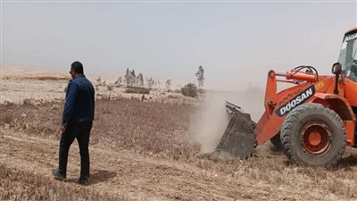 إزالة 12 حالة تعد على أملاك دولة بمركزي ديروط وساحل سليم