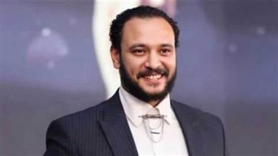 أحمد خالد صالح يعلق على اختلاف تمثيله عن والده