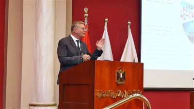 المهندس كريم بدوي وزير البترول والثروة المعدنية يلتقي بوكلاء الوزارة ورؤساء الهيئات والقوابض ونوابهم ورؤساء شركات القطاع