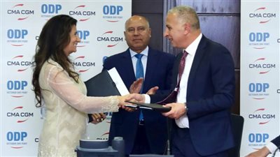 كامل الوزير يشهد توقيع شراكة استراتيجية بين حدى الشركات الفرنسية وميناء أكتوبر الجاف