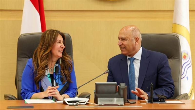 وزير النقل الفريق