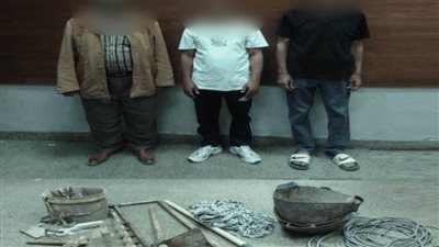 ضبط 3 أشخاص بالقاهرة لقيامهم بأعمال الحفر والتنقيب غير المشروع عن الآثار