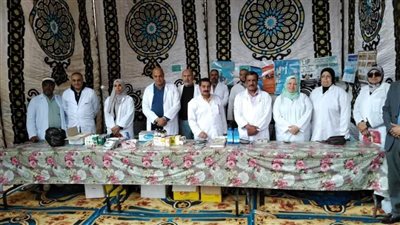  بالصور.. قافلة بيطرية في قرية 