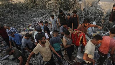 شهداء ومصابون إثر استهداف الاحتلال لمواطنين في مدينة غزة ودير البلح