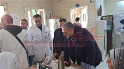 أبوالسعد: يتفقد المركز الطبي ووحدة طب الأسرة بإدارة كفر الشيخ الصحية