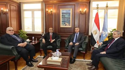 وزير العدل يفتتح فرعين للتوثيق في الإسكندرية