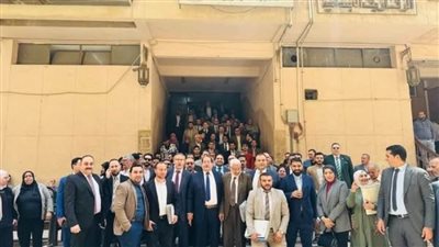 عقب وقفتهم الاحتجاجية.. نقيب المحامين يناشد المجلس بالالتزام بعدم توريد اي رسوم لخزائن الاستئناف