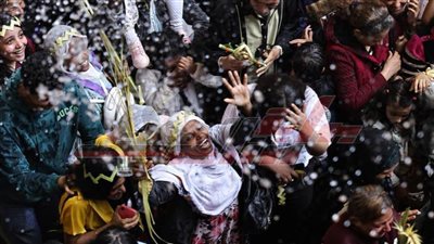 احتفالات المصريين بأحد السعف في دير الأنبا سمعان الخراز