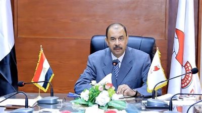 حجز السيارات التي تقوم بتحصيل أجرة زائدة أو التحميل من خارج المواقف لمدة شهر بسوهاج 