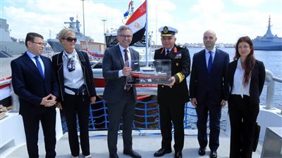 الاتحاد الأوروبي يسلم مصر لنشات بحث وإنقاذ من طراز (SAR-1700)