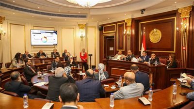 وزير قطاع الأعمال العام: ننفذ خطط عمل لتطوير وتحسين أداء الشركات التابعة وزيادة قدراتها الإنتاجية