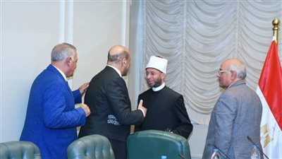 وزير الأوقاف يستقبل عددًا من أعضاء مجلس النواب