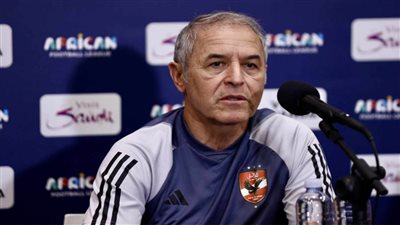 أمير هشام: كولر يواصل العناد مع معلول.. ووسام جاهز لقيادة هجوم الأهلي أمام صنداونز