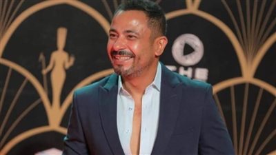 محمد نجاتي يرد على انتقادات لهجة 