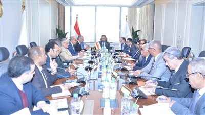 وزير التموين يوجه بتكثيف الاستعدادات لموسم توريد القمح.. وتشكيل غرف عمليات لمتابعة التوريد لحظيًا