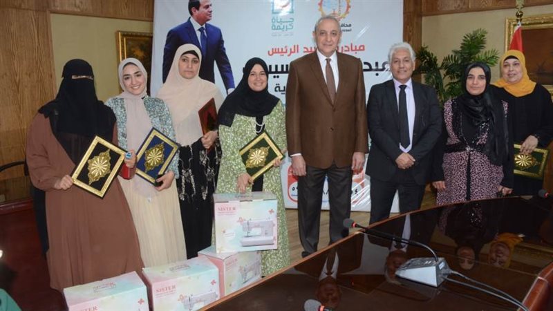 محافظ الغربية خلال