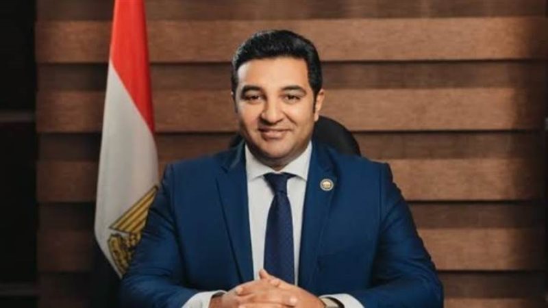 النائب محمود عصام