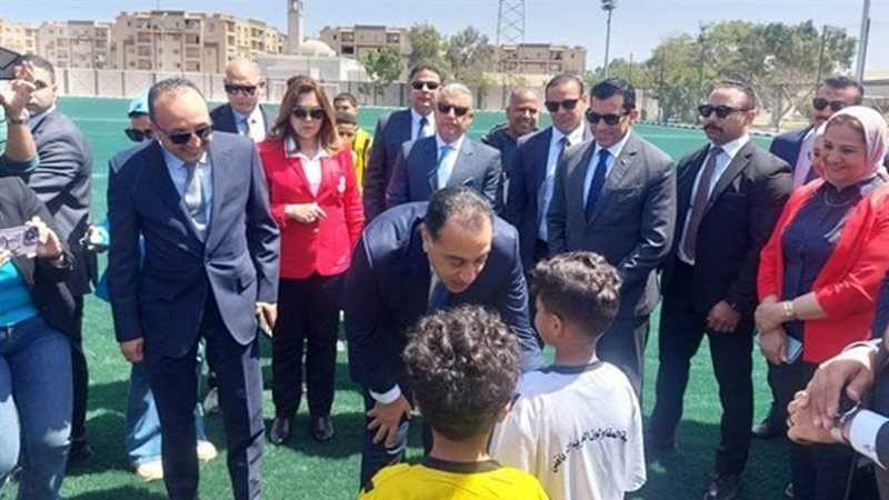 مدبولي يتفقد معسكر