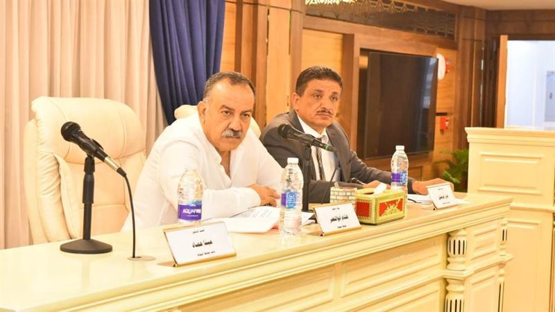 محافظ أسيوط