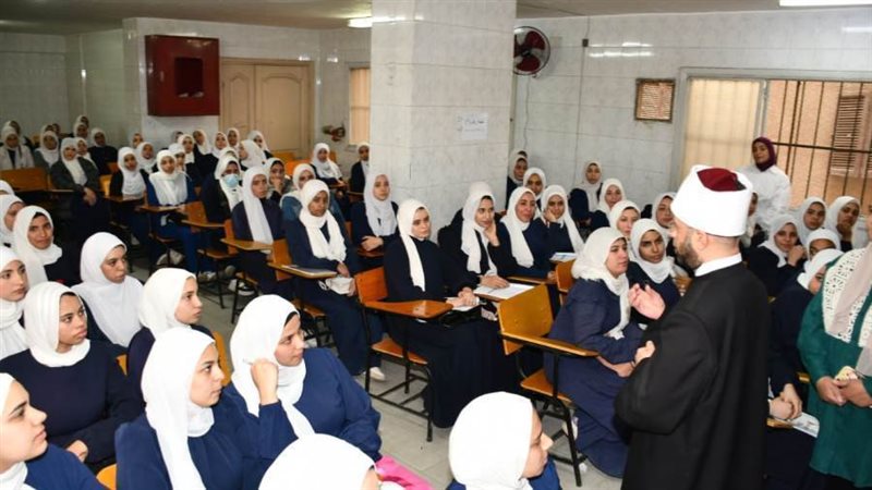 وزير الأوقاف يتفقد