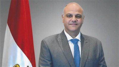 محافظ القليوبية يهنئ قداسة البابا تواضروس الثاني بعيد القيامة المجيد