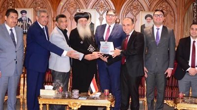  حزب الجبهة الوطنية يهنئ الأنبا بولا بعيد القيامة المجيد