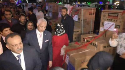 محافظ أسيوط يوزع 58 جهاز عروسة للمقبلات على الزواج 