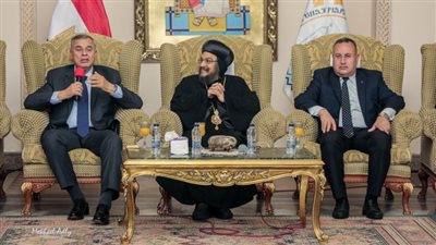 رئيس جامعة الإسكندرية يزور المقر البابوي لبطريركية الأقباط الأرثوذكس