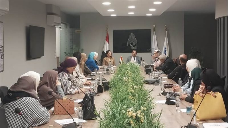 جانب من الندوة