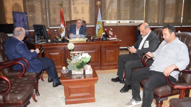 محافظ الغربية خلال