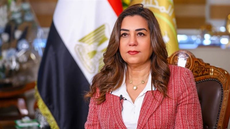 الدكتورة منال عوض