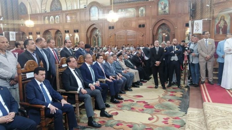 محافظ الفيوم ومدير