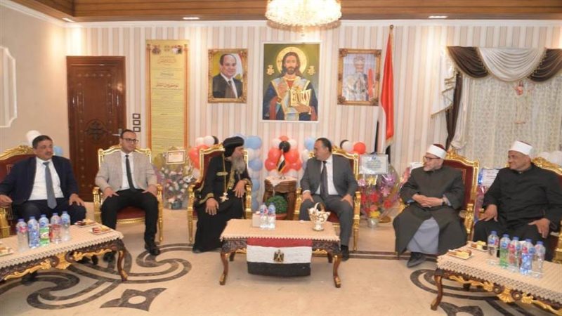 محافظ أسيوط يهنئ