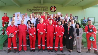 وزير البترول يتفقد مجمع إدكو للغاز الطبيعي المسال