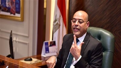 وزير العمل: القانون الجديد هدية لعمال مصر في عيدهم