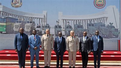 مجمع الصناعات الهندسية لإدارة المركبات بـالقوات المسلحة يستقبل وفدا أوغنديا