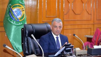 محافظ الإسماعيلية يتفقد مديرية الشئون الصحية بالإسماعيلية