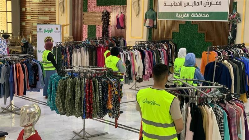 جانب من فعاليات التوزيع