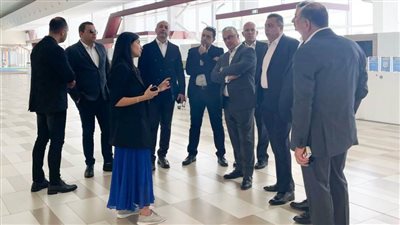 زيارة ميدانية لوفد المنطقة الاقتصادية لقناة السويس لمحطات مجموعة موانئ أبوظبي