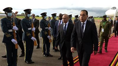 مدبولي يصل إلى أوغندا للمشاركة في قمة الدول المساهمة بقوات في بعثة الاتحاد الأفريقي بالصومال