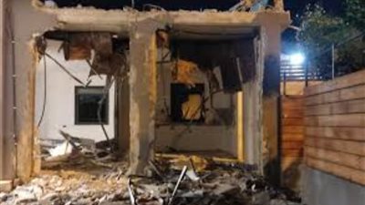 الاحتلال يجبر مقدسياً على هدم منزله في كفر عقب