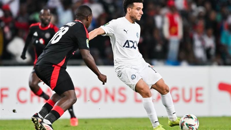 بيراميدز وأورلاندو