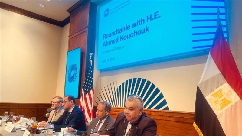 وزير المالية خلال