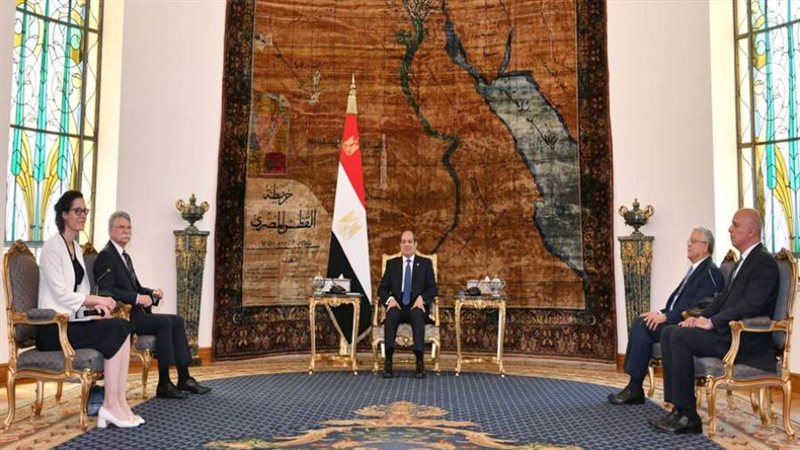 خلال استقبالالرئيس