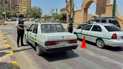 تكثيف الحملات المرورية وضبط 50 سيارة تاكسي مخالفة بالمنيا. 