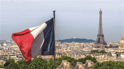 فرنسا تتهم رسمياً مجموعة قرصنة روسية بالتدخل في حملة ماكرون الانتخابية 2017