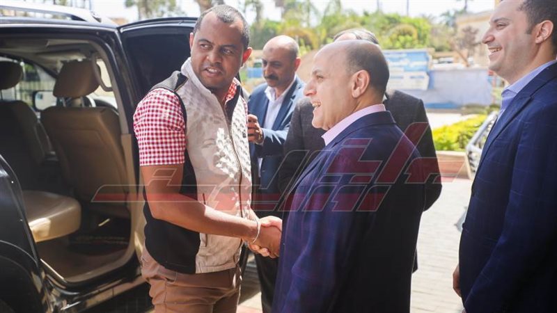 خلال الاستقبال وزير