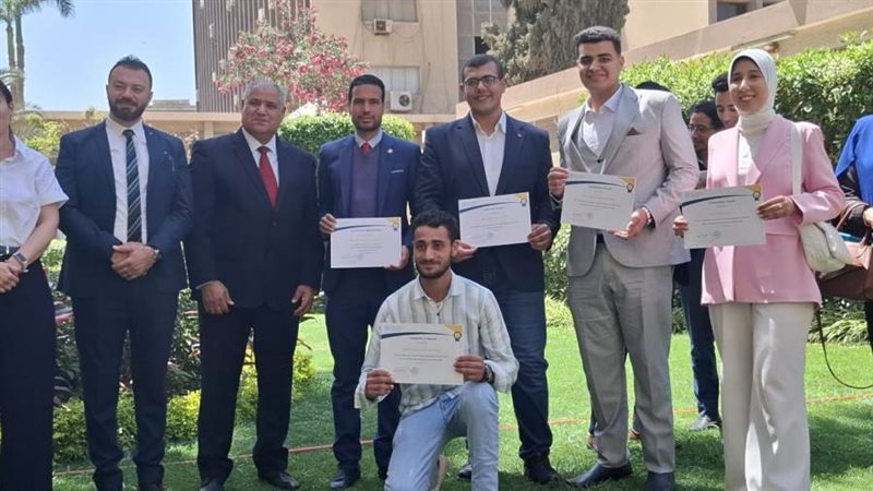 الفريق الفائز