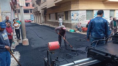 بالصور.. محافظ الغربية: رصف شوارع عزبة المصري بمدينة زفتى