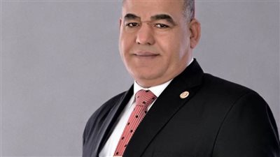 قيادي بالشعب الجمهوري: نحتفل بعيد العمال تكريمًا لجهودهم في بناء مصر